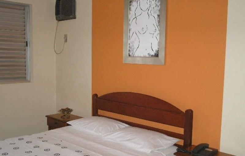 Rodes Palace Hotel Patrocínio Habitación foto