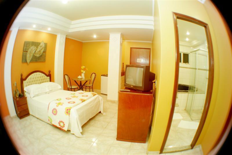 Rodes Palace Hotel Patrocínio Habitación foto
