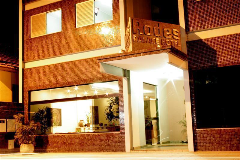 Rodes Palace Hotel Patrocínio Exterior foto